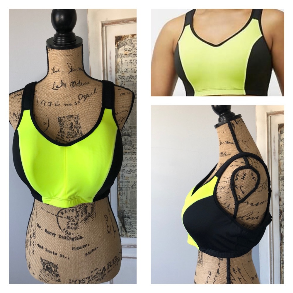 LIVI Active High Impact Molded Sports Bra Sz 44C